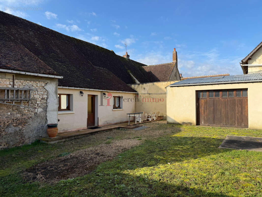 Maison à REMALARD