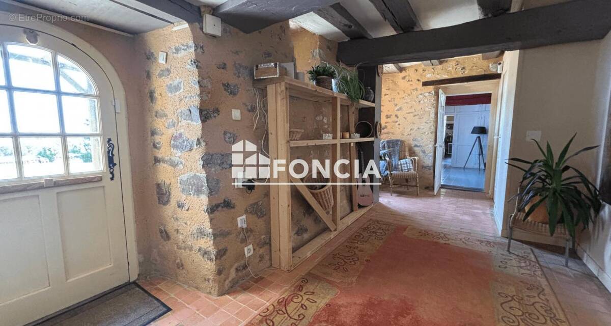 Maison à SAINT-JEAN-SUR-ERVE