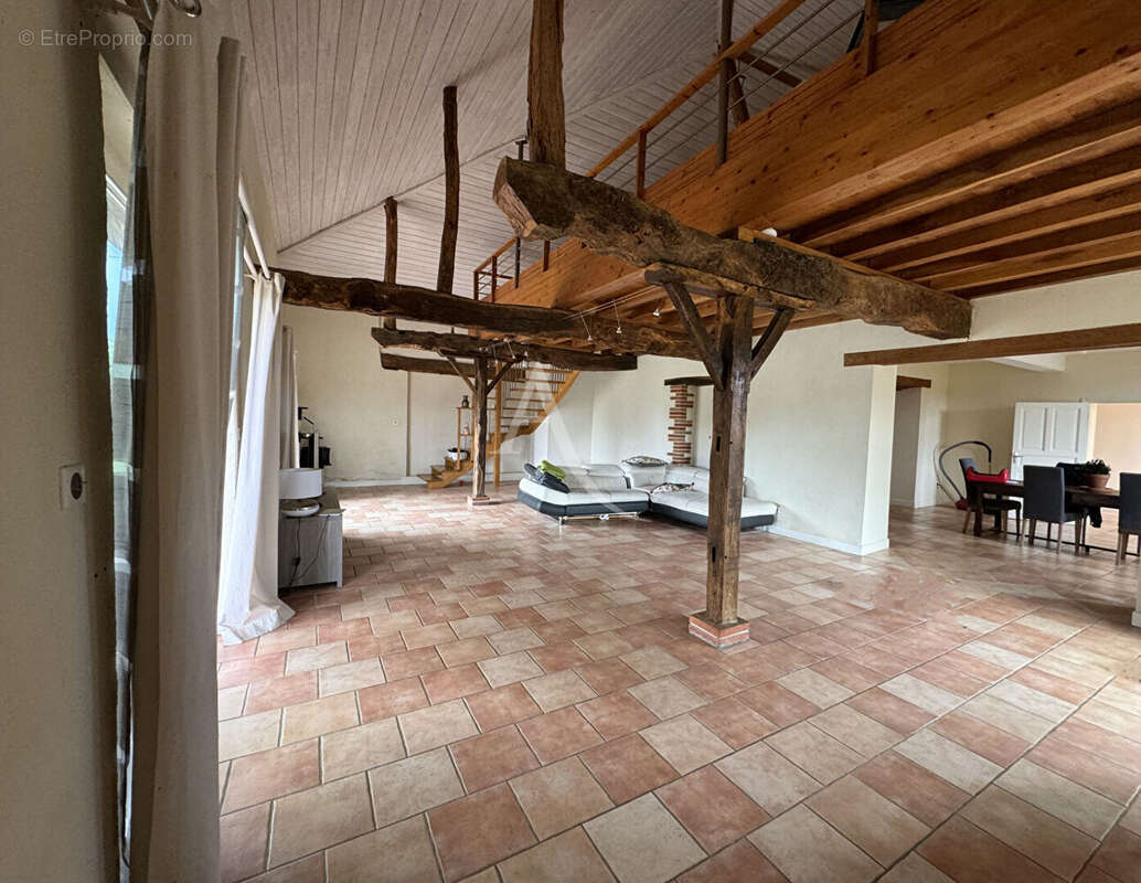 Maison à L&#039;ISLE-JOURDAIN