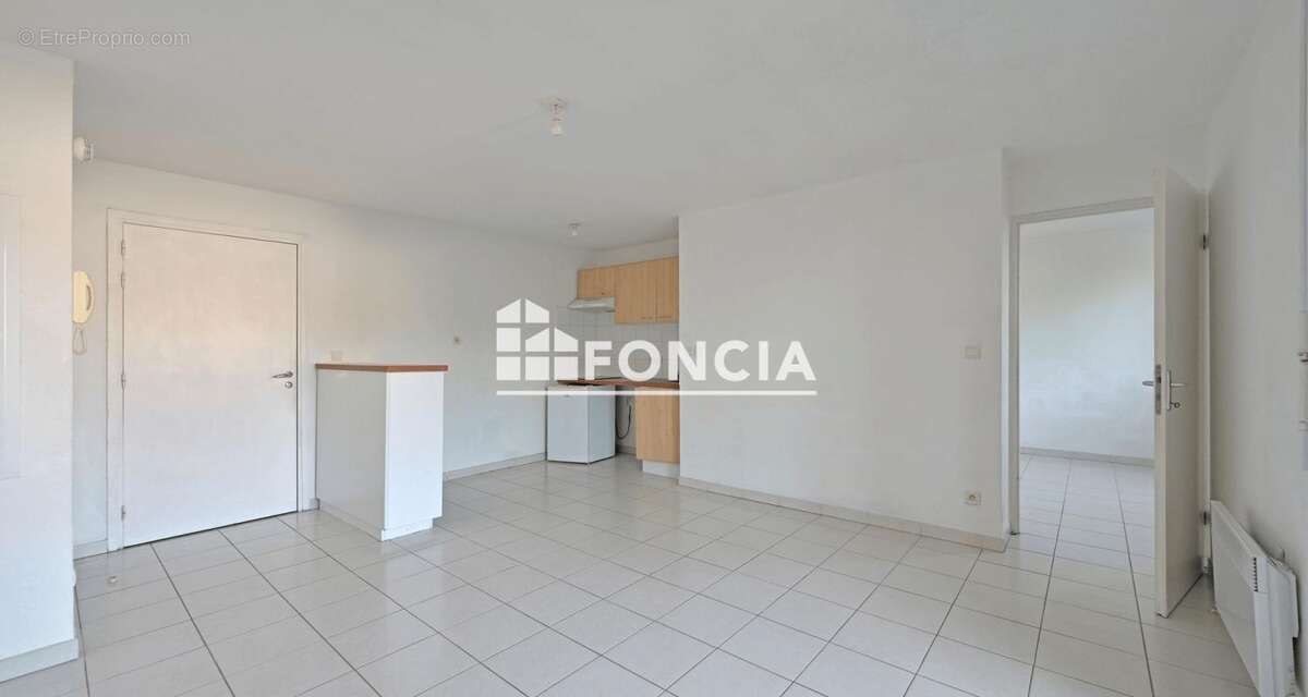 Appartement à FOURQUES