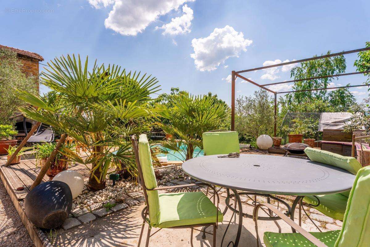 Maison à SAINT-GERMAIN-SUR-L&#039;ARBRESLE