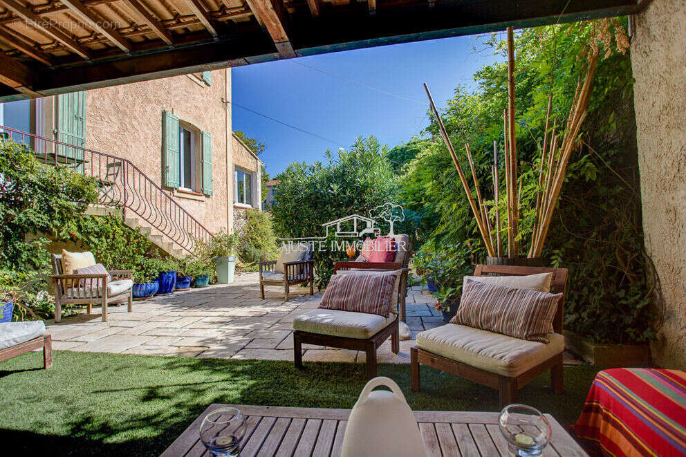 Maison à MARSEILLE-9E