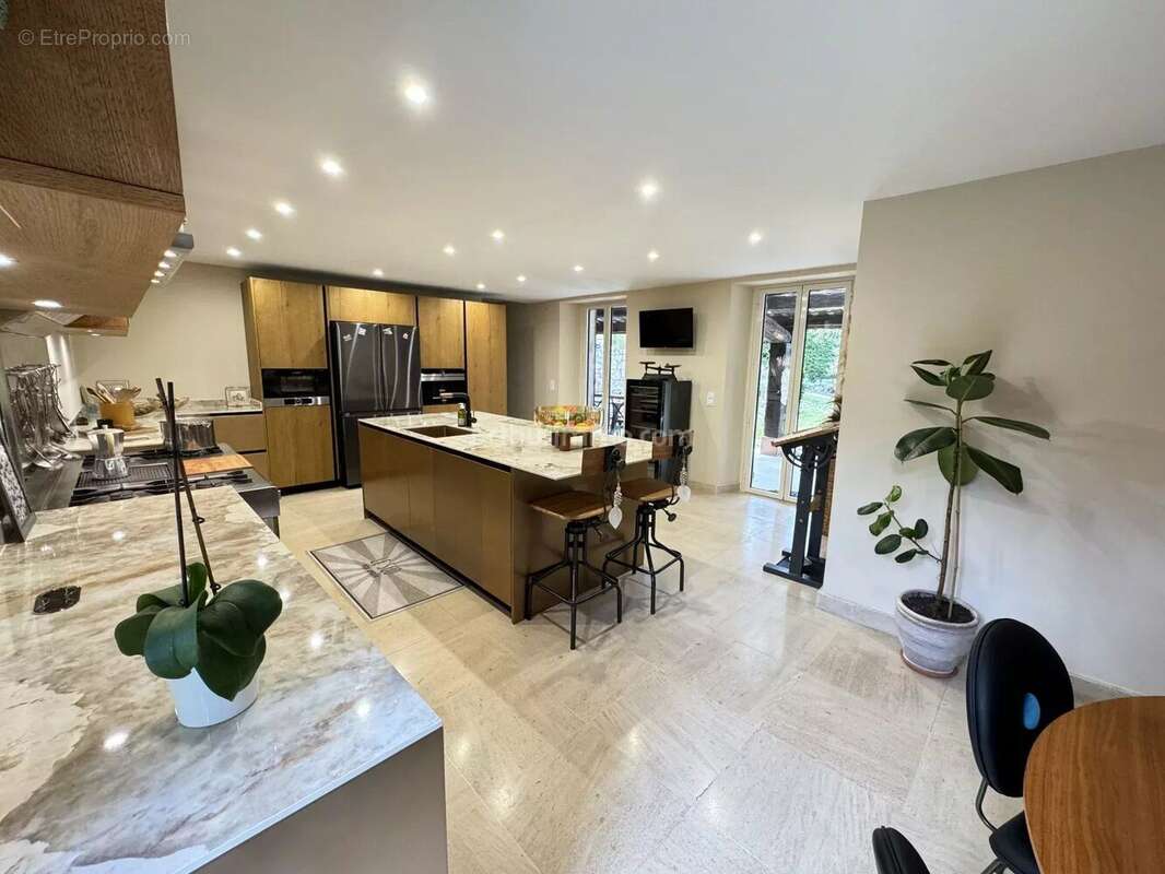 Maison à TRANS-EN-PROVENCE