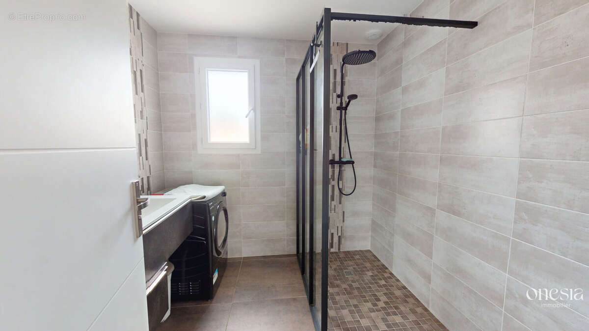 Maison 92 m² à Serres-Castet  - photo 4