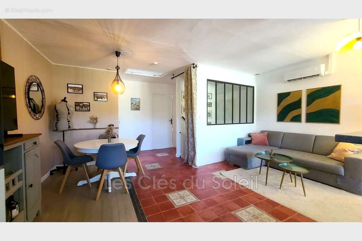 Maison 84 m² à Cuers  - photo 2