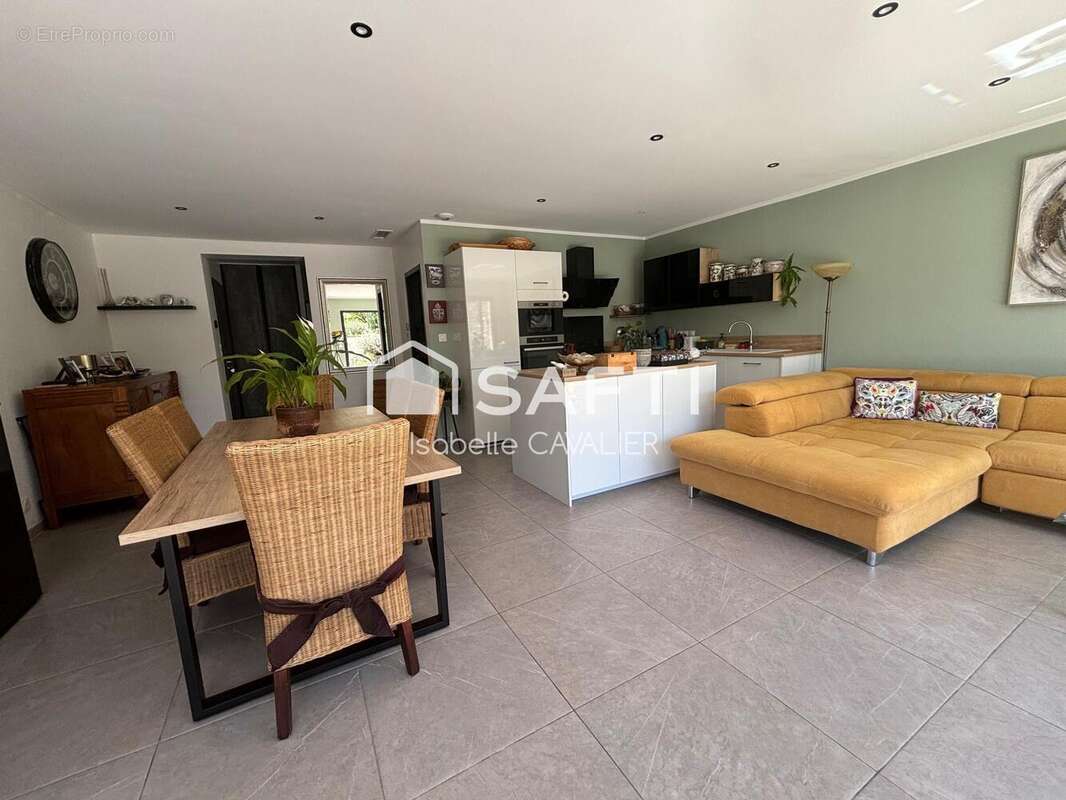 Photo 2 - Maison à MORIERES-LES-AVIGNON