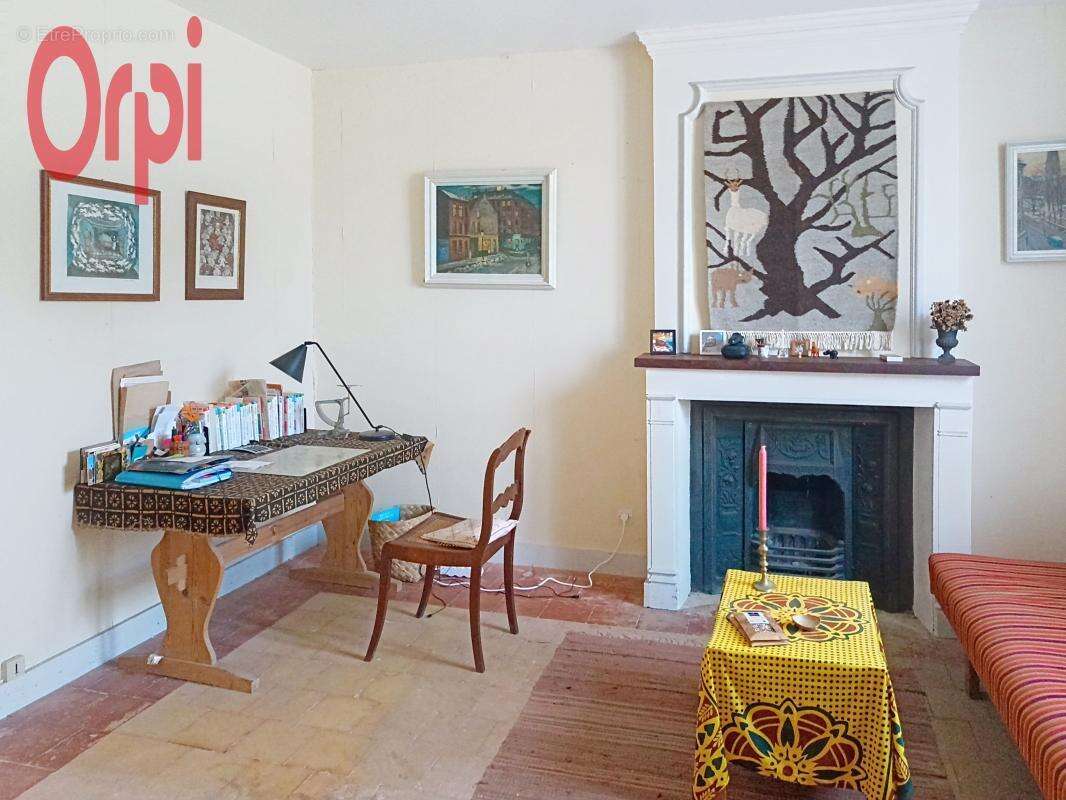 Maison à VILLECHAUVE