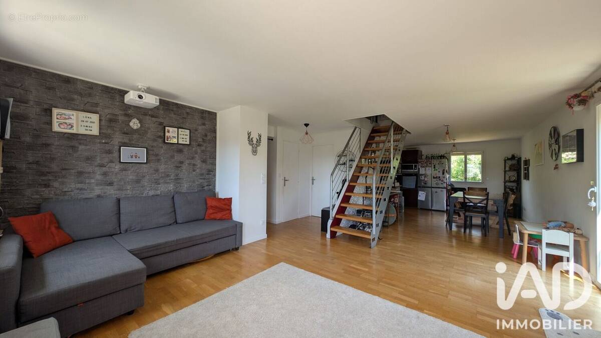 Photo 1 - Appartement à CROSNE
