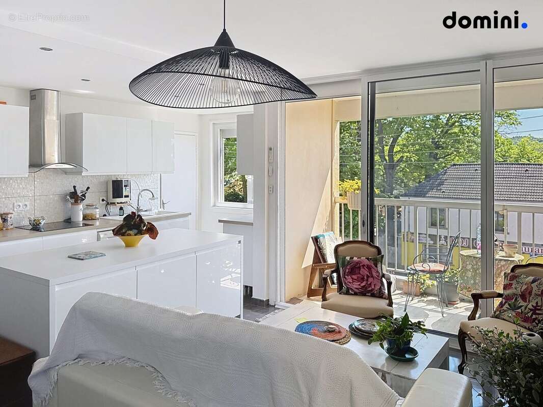 Appartement à MONTCEAU-LES-MINES