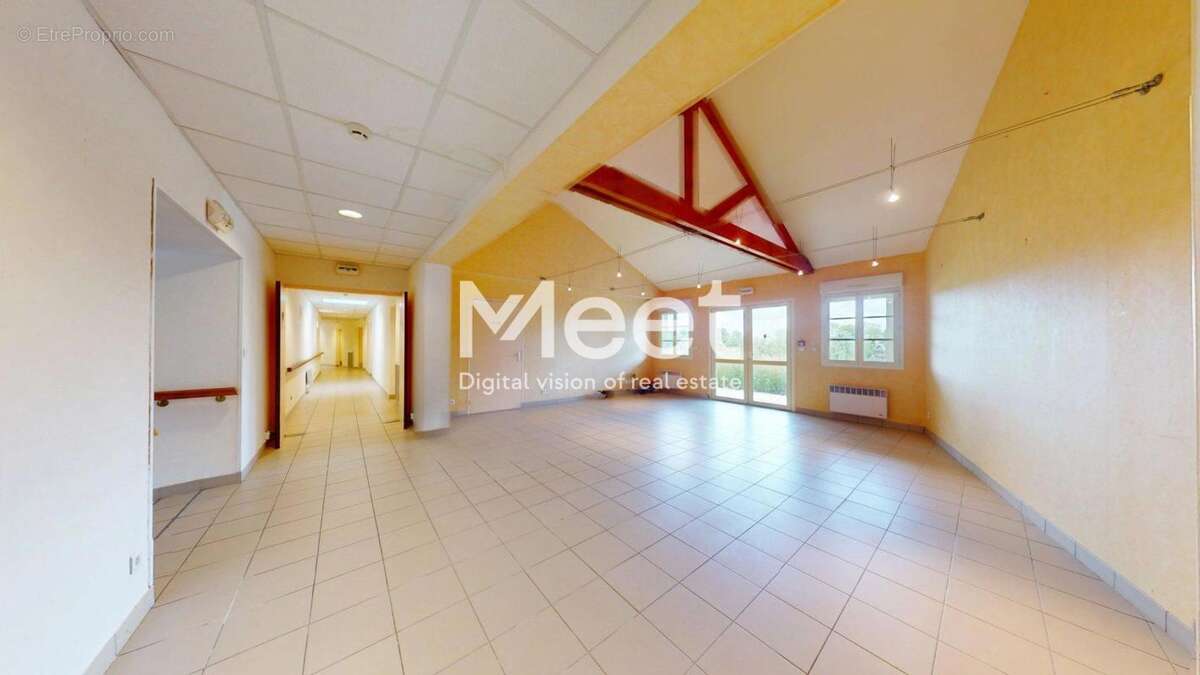 Commerce 790 m² à Diges  - photo 9