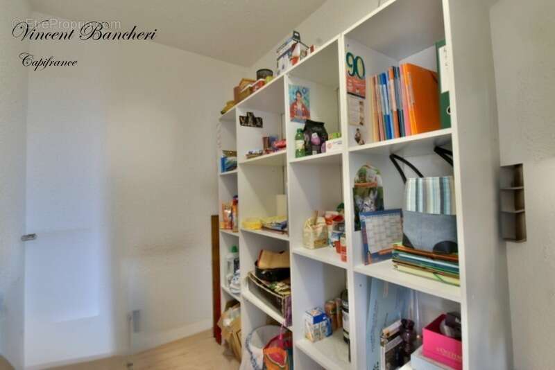 Appartement à CRANVES-SALES