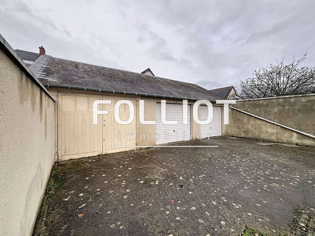 Parking à LUC-SUR-MER