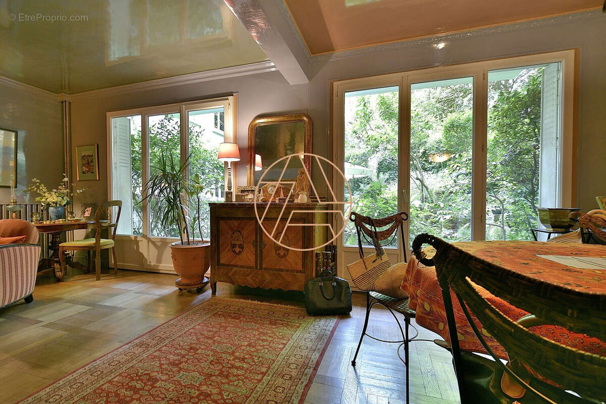 Appartement à SAINT-MAUR-DES-FOSSES