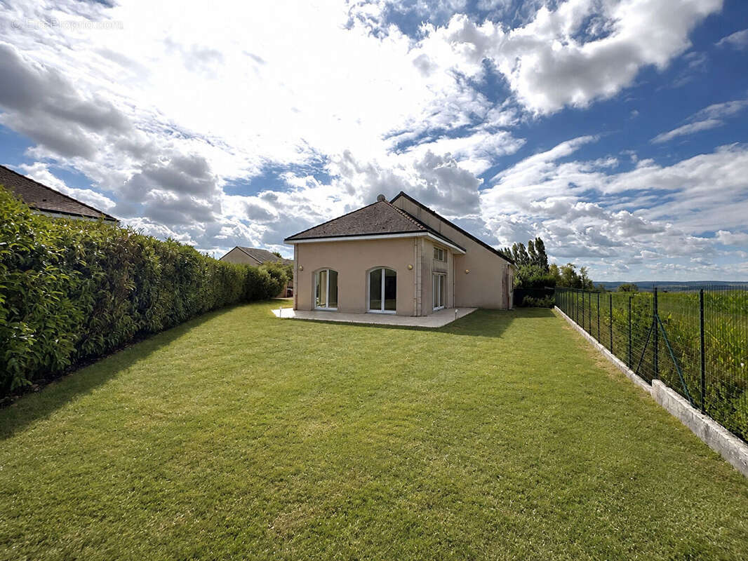 Maison 7 pièce(s) 176 m² - saint-laurent - photo 14