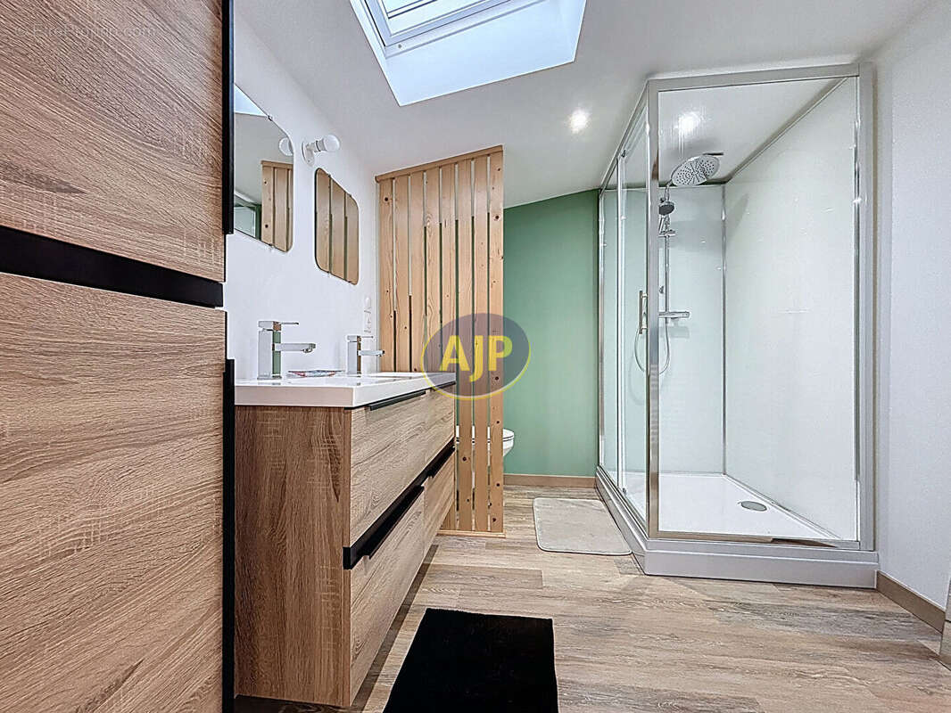 Maison à TONNAY-CHARENTE