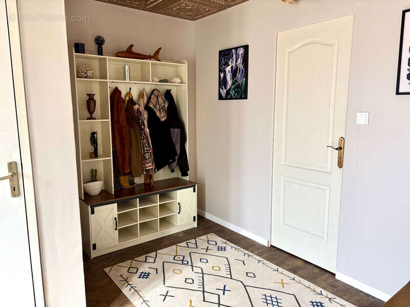 Maison en pierre , pleine de charme - 3 Chambres et mezzanine - COURNON - photo 17
