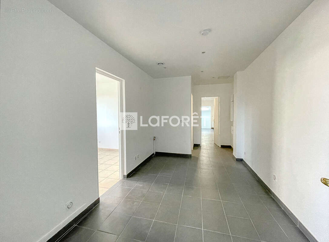 Commerce à CONFLANS-SAINTE-HONORINE