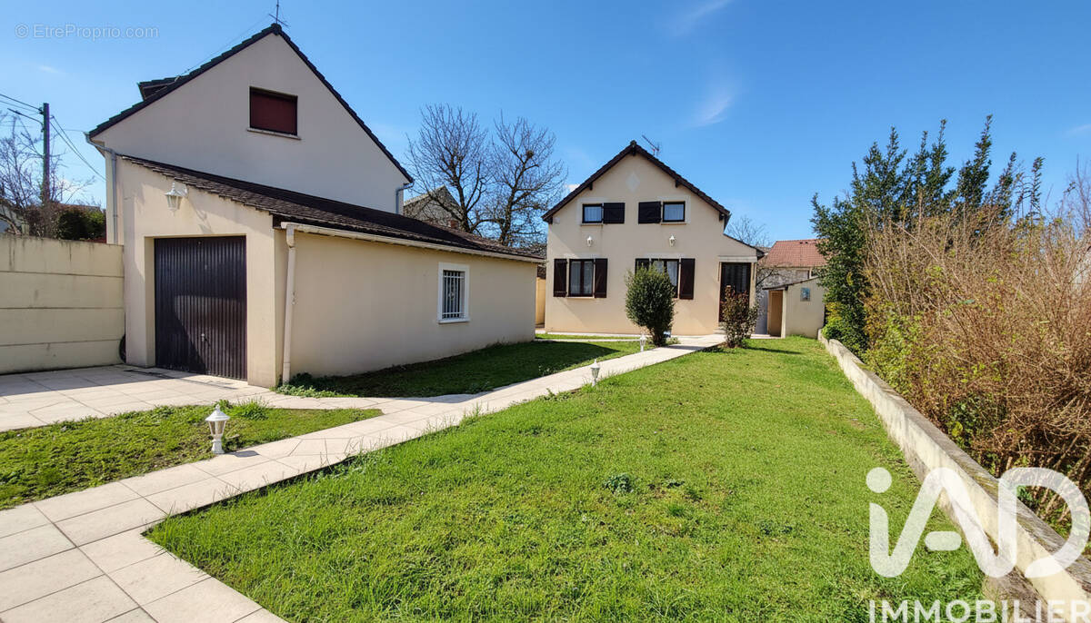 Photo 1 - Maison à SARCELLES