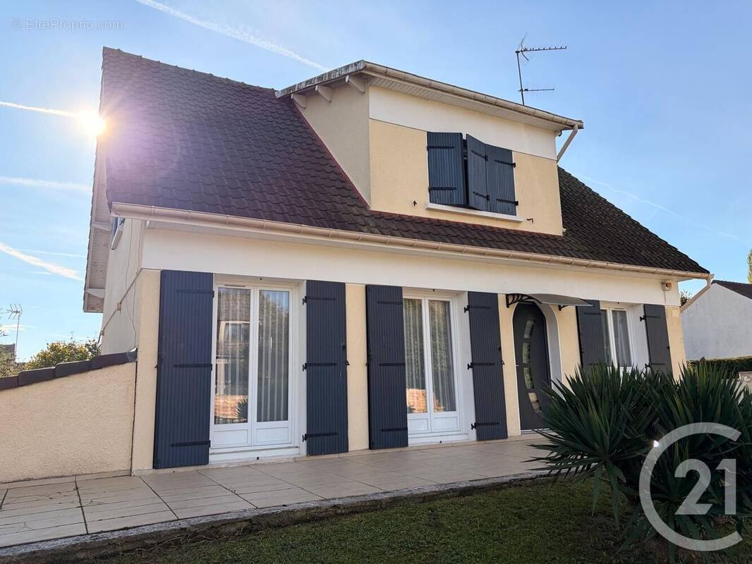 Maison à MOUSSY-LE-VIEUX