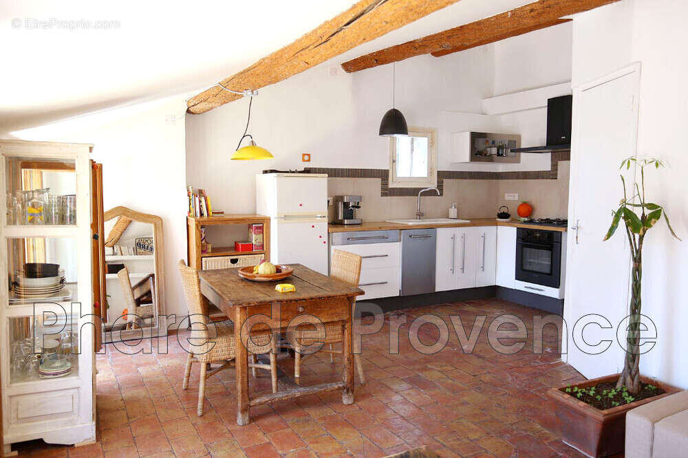 Appartement à MARSEILLE-2E