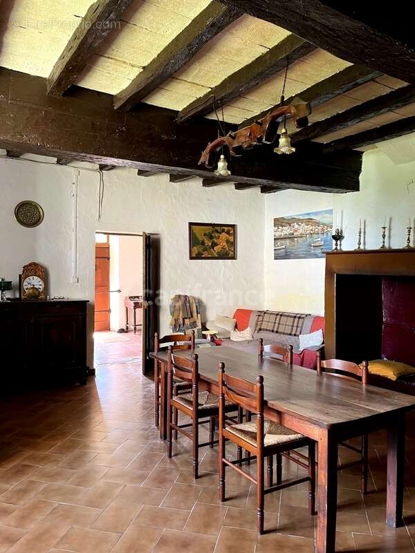 Maison à SAINT-CLAR