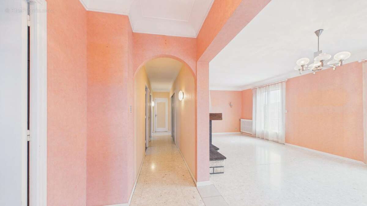 Maison à VILLEFRANCHE-DE-ROUERGUE