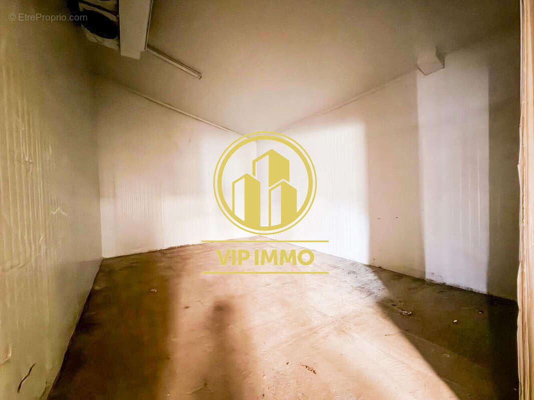 Commerce 240 m² à Marcq-En-Baroeul  - photo 8