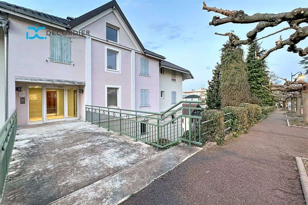Appartement à EVIAN-LES-BAINS