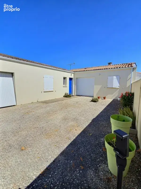 Maison 4 pièces 96 m² · à Saint-Vivien · 96 m² · 360 000 €