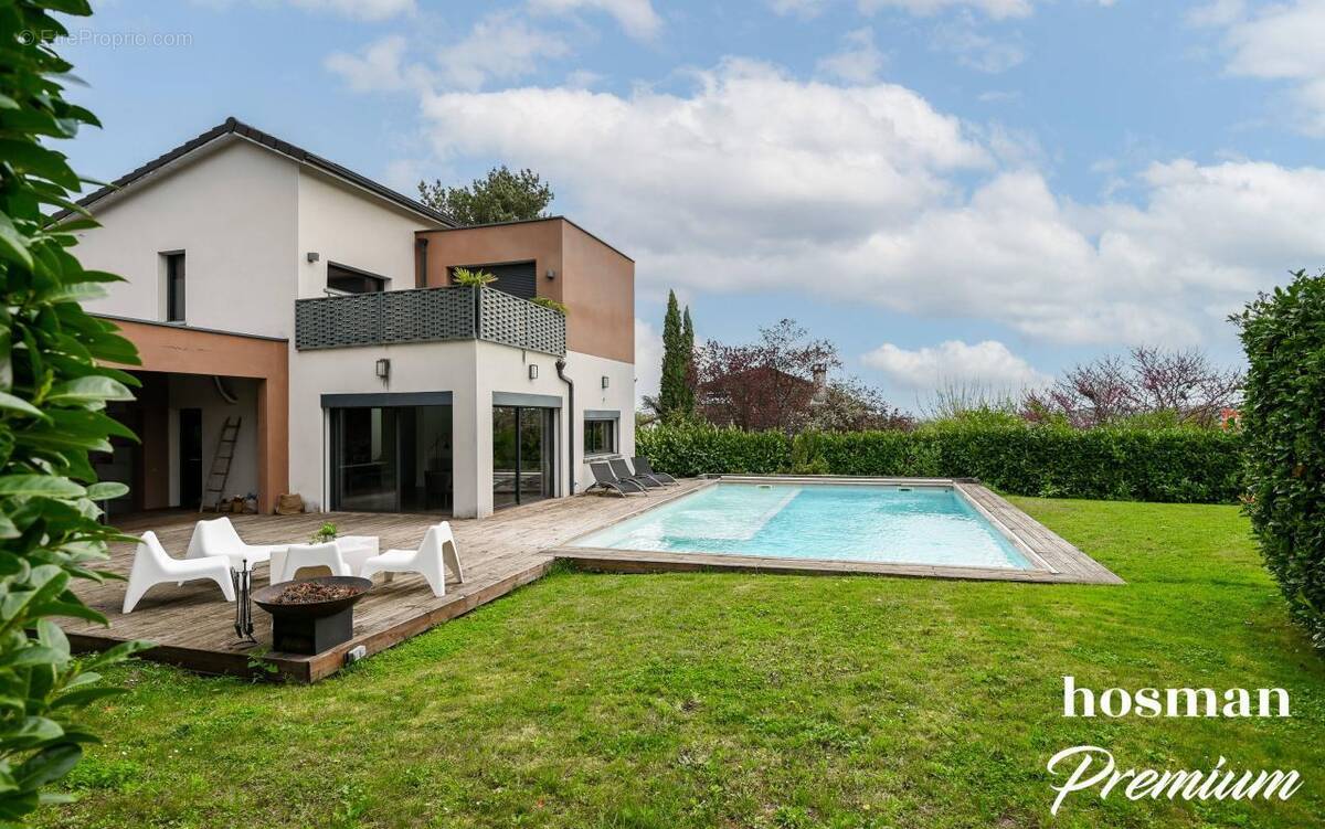 Maison à TASSIN-LA-DEMI-LUNE
