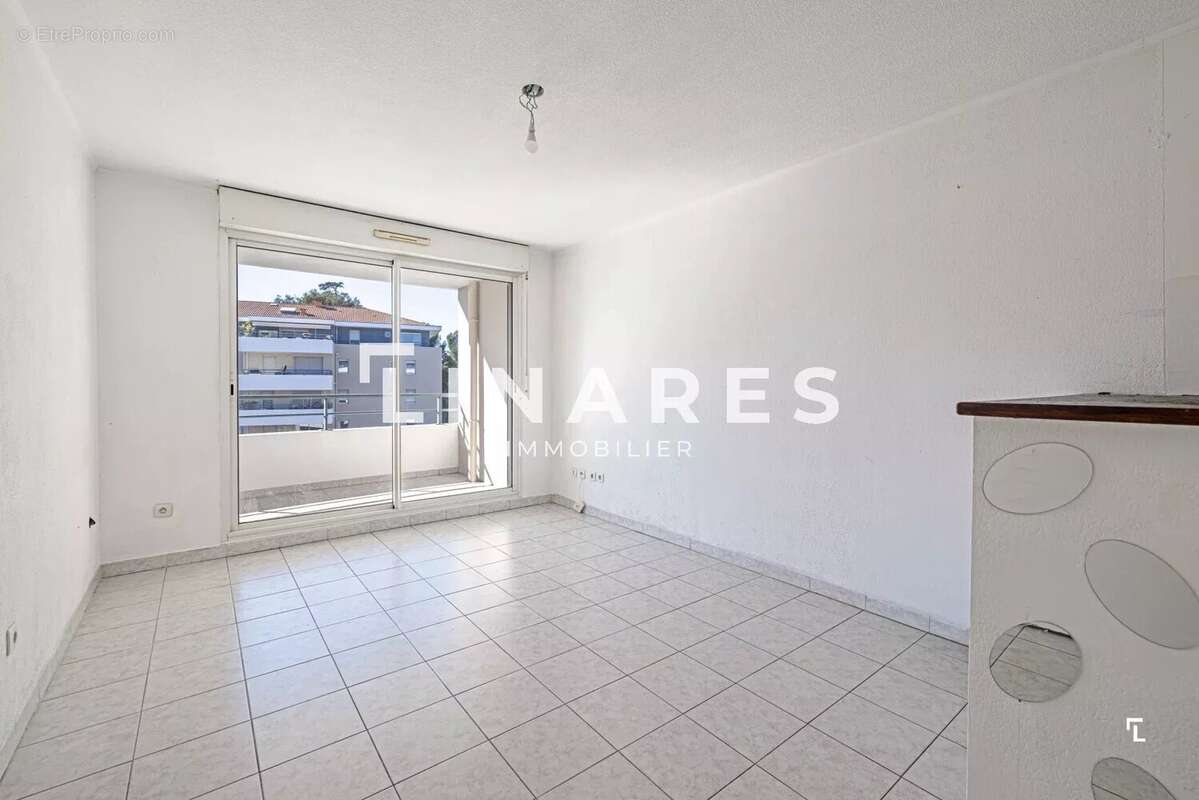 Appartement à MARSEILLE-12E
