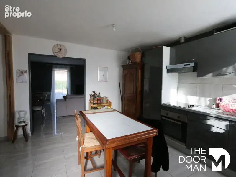 Maison 18500 - photo 1