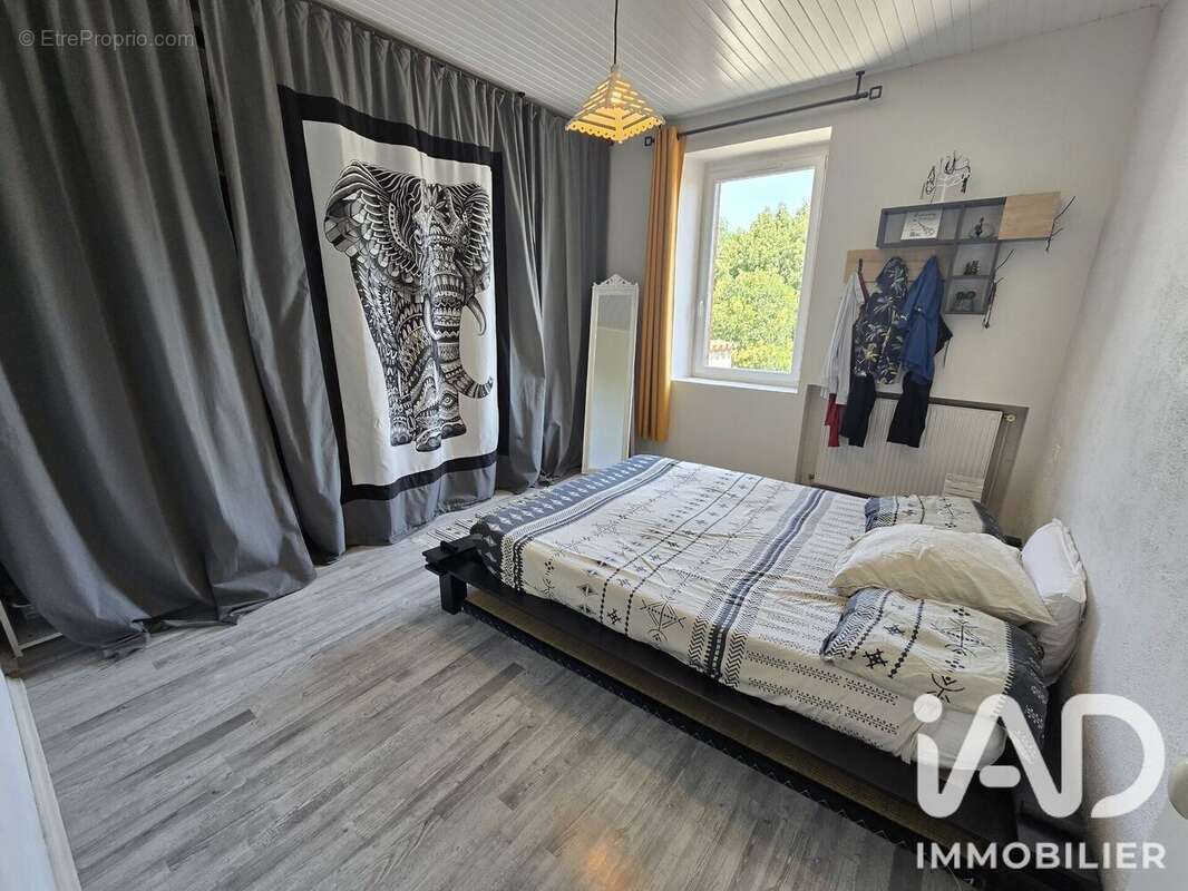 Maison 83 m² à Castres  - photo 6