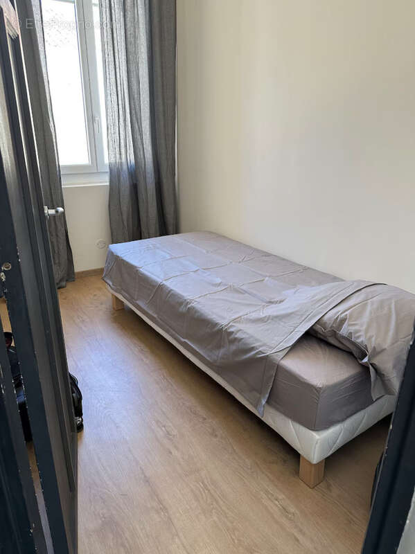Appartement à MARSEILLE-6E