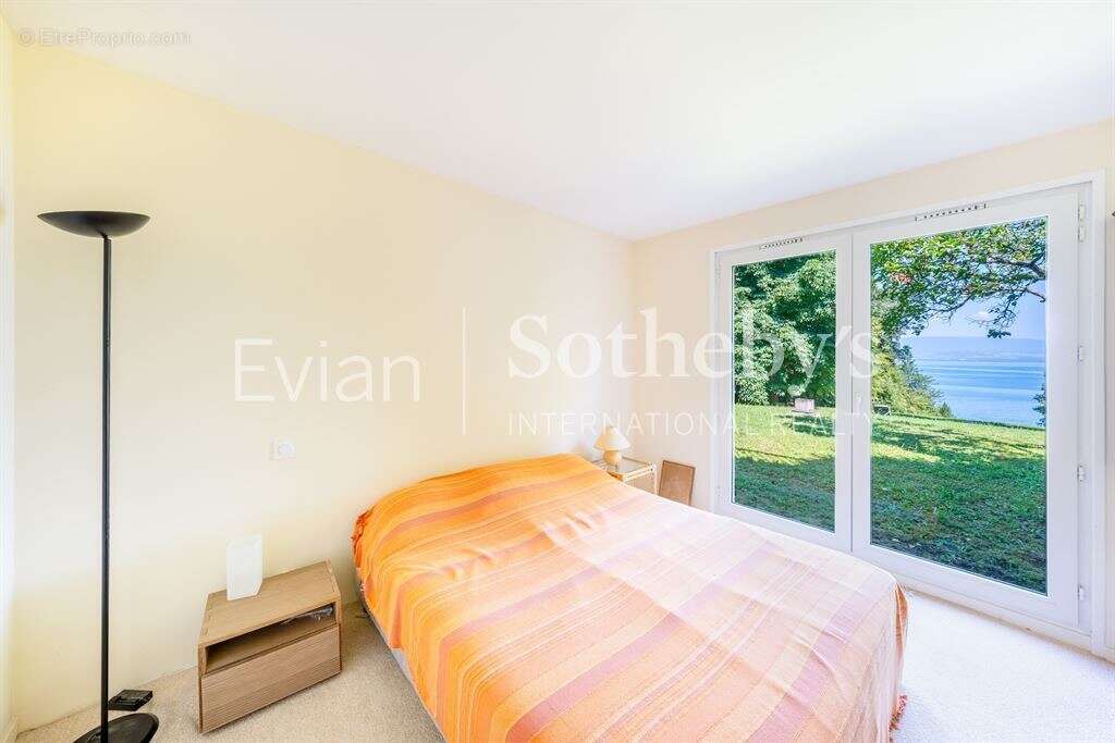 Villa pieds dans l'eau à thonon-les-bains - photo 15