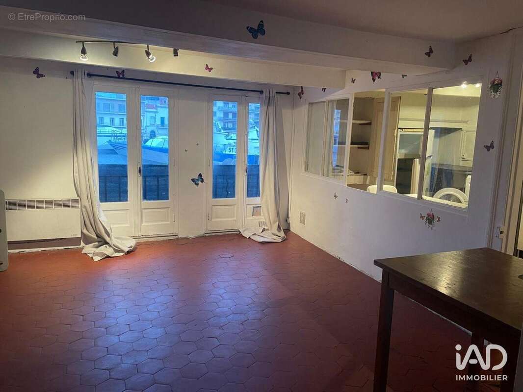 Photo 4 - Commerce à SETE