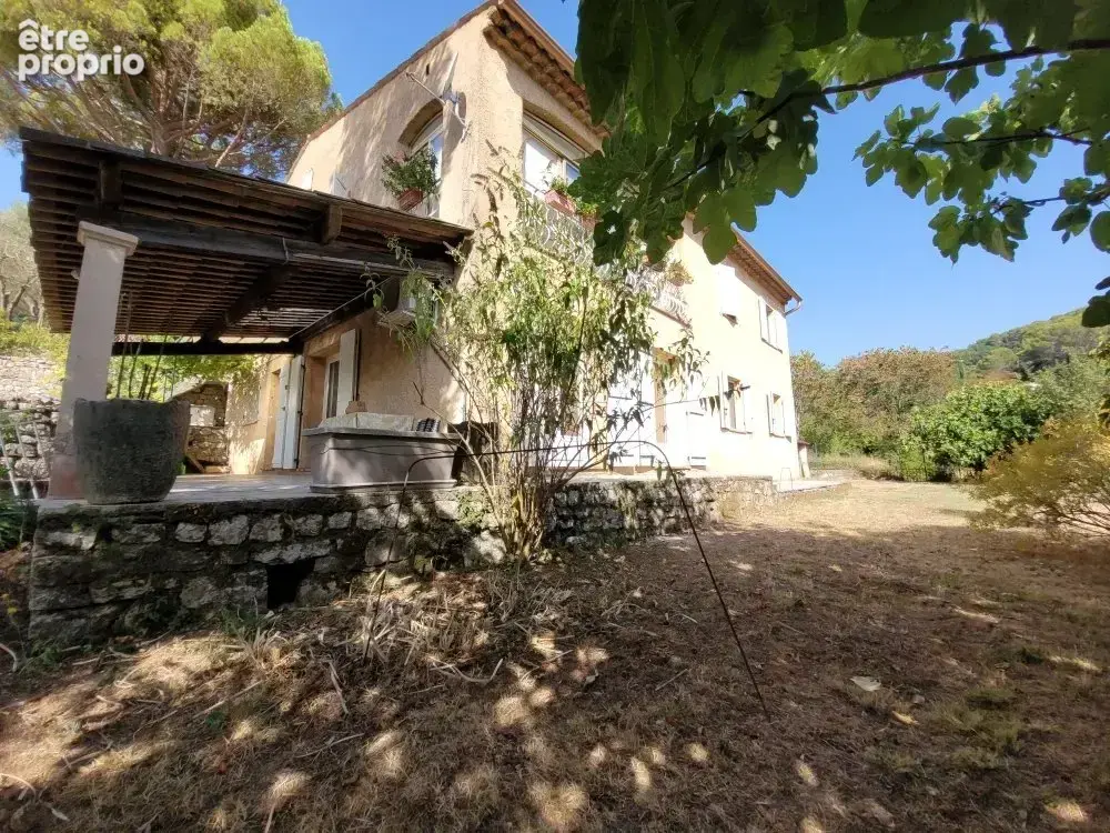 GRASSE,  Maison Individuelle en 2 Appartements indépendants, Terrasses, Piscine  Garage, Terrain - photo 3