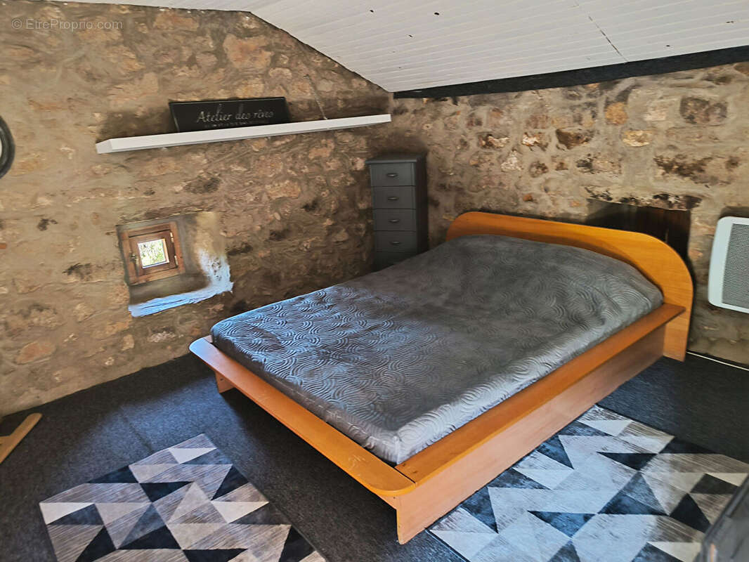 En plein coeur des cévennes authentique mas du XIIème siècle sur 7 hectares de terre - photo 8