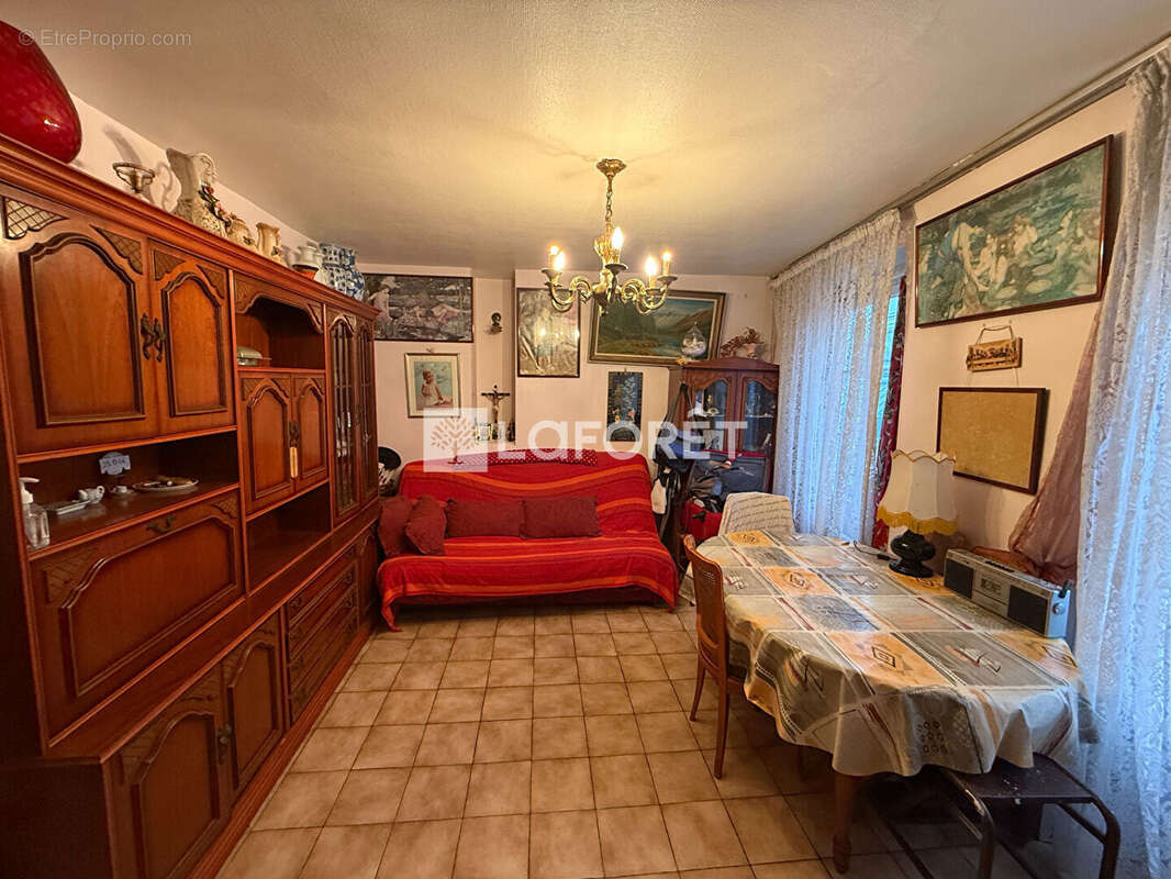 Appartement à PARIS-2E