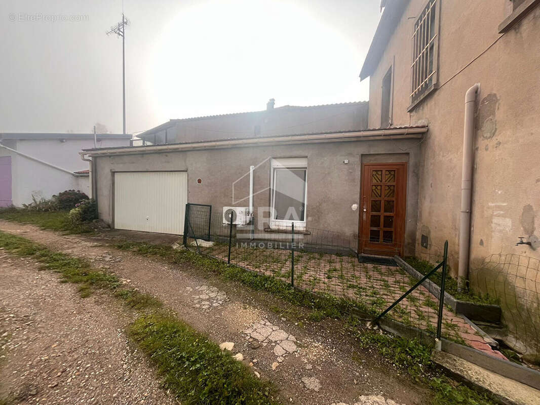 Appartement à SAINTE-MARIE-AUX-CHENES