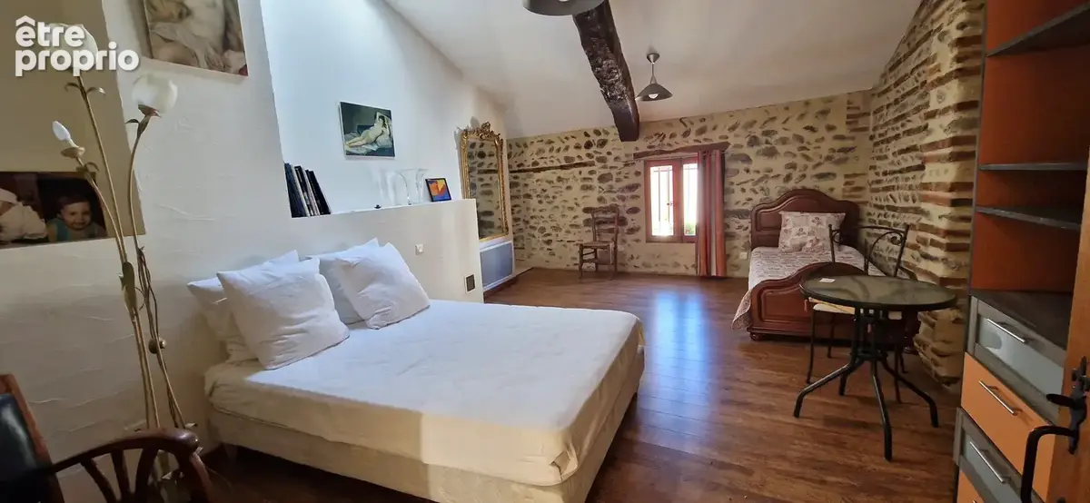 Exclusivité Ille Sur Têt - Coup de Coeur pour cette Superbe rénovation Atypique de 142 m2 avec patio et Terras - photo 9