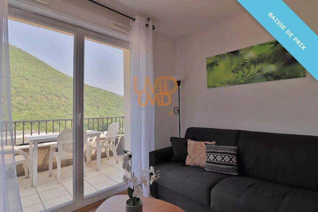 Appartement à AVENE