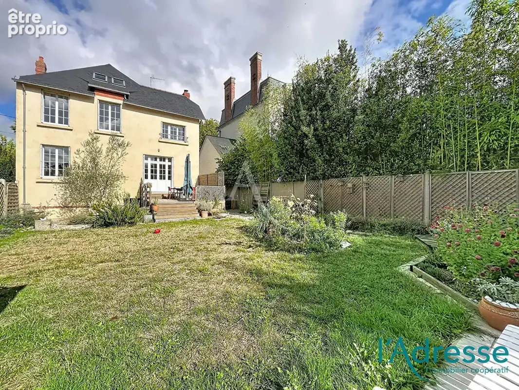 Photo Maison à Laval au prix de 449 900€