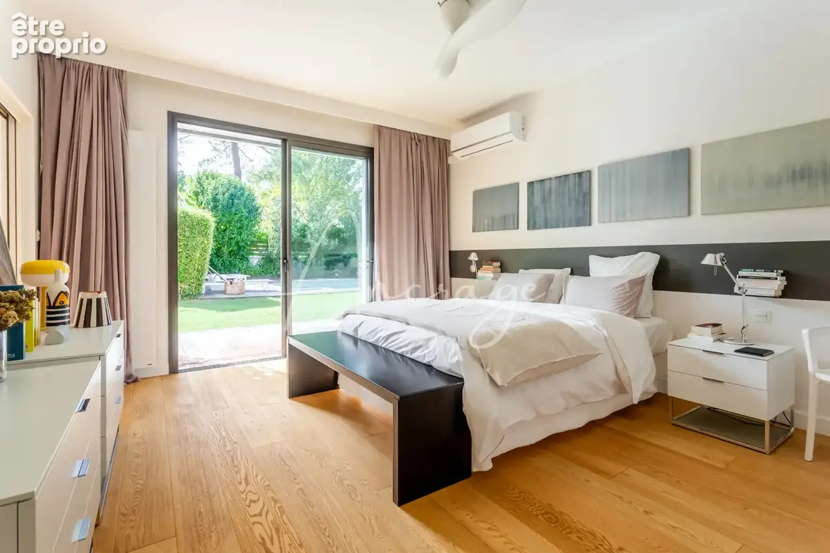 Maison contemporaine de 193 m2 habitables sur une parcelle de 1 176 m2 avec piscine - photo 12