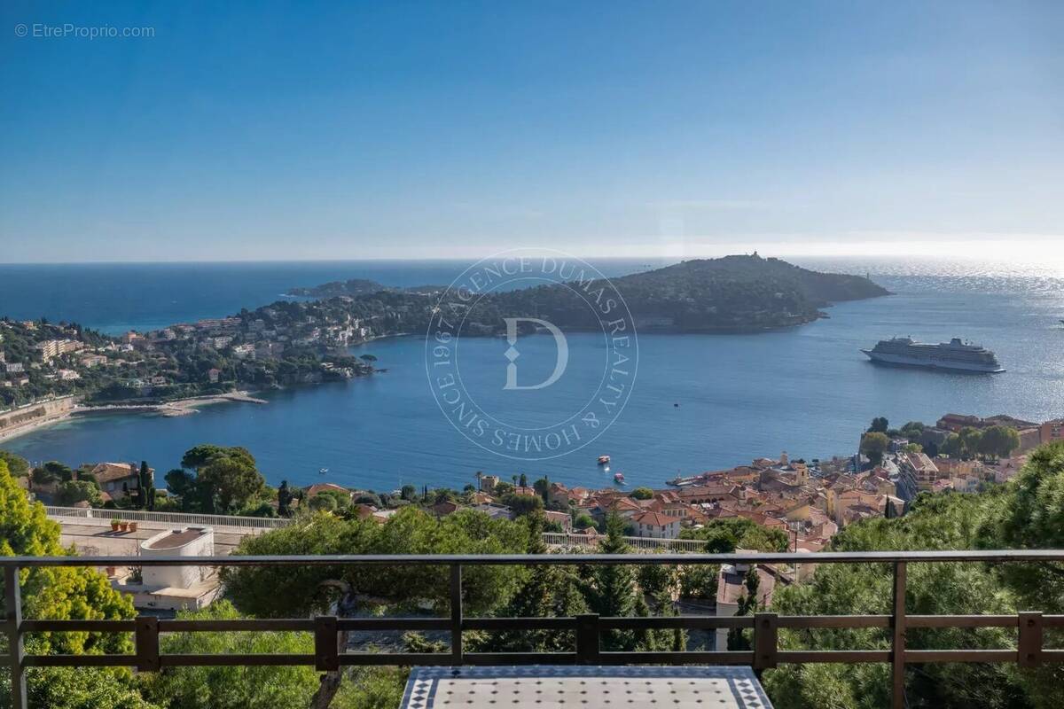 Appartement à VILLEFRANCHE-SUR-MER
