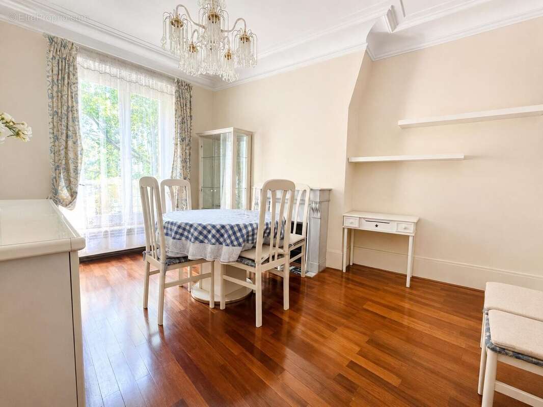 Appartement à CLICHY