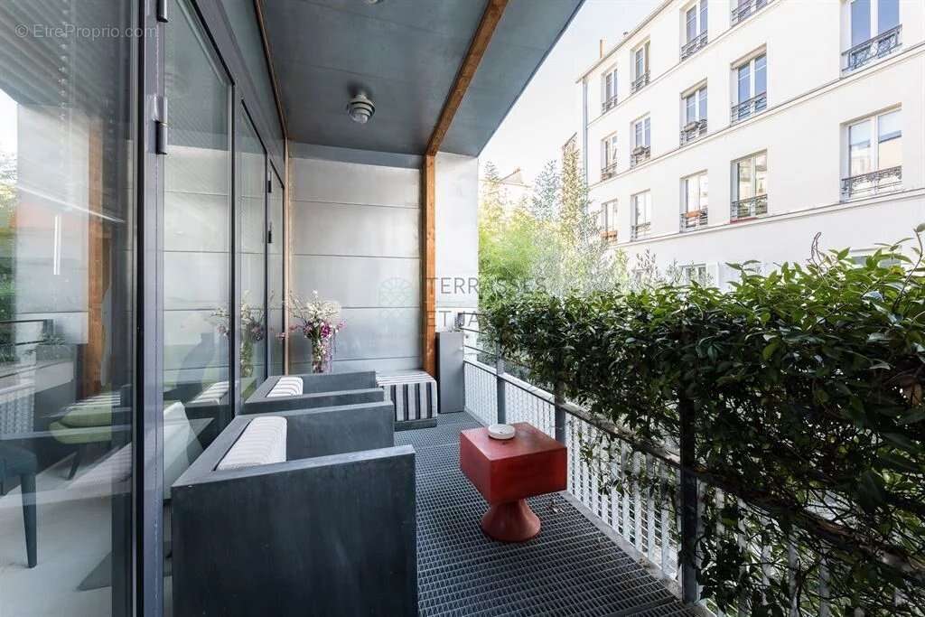 Appartement à PARIS-11E