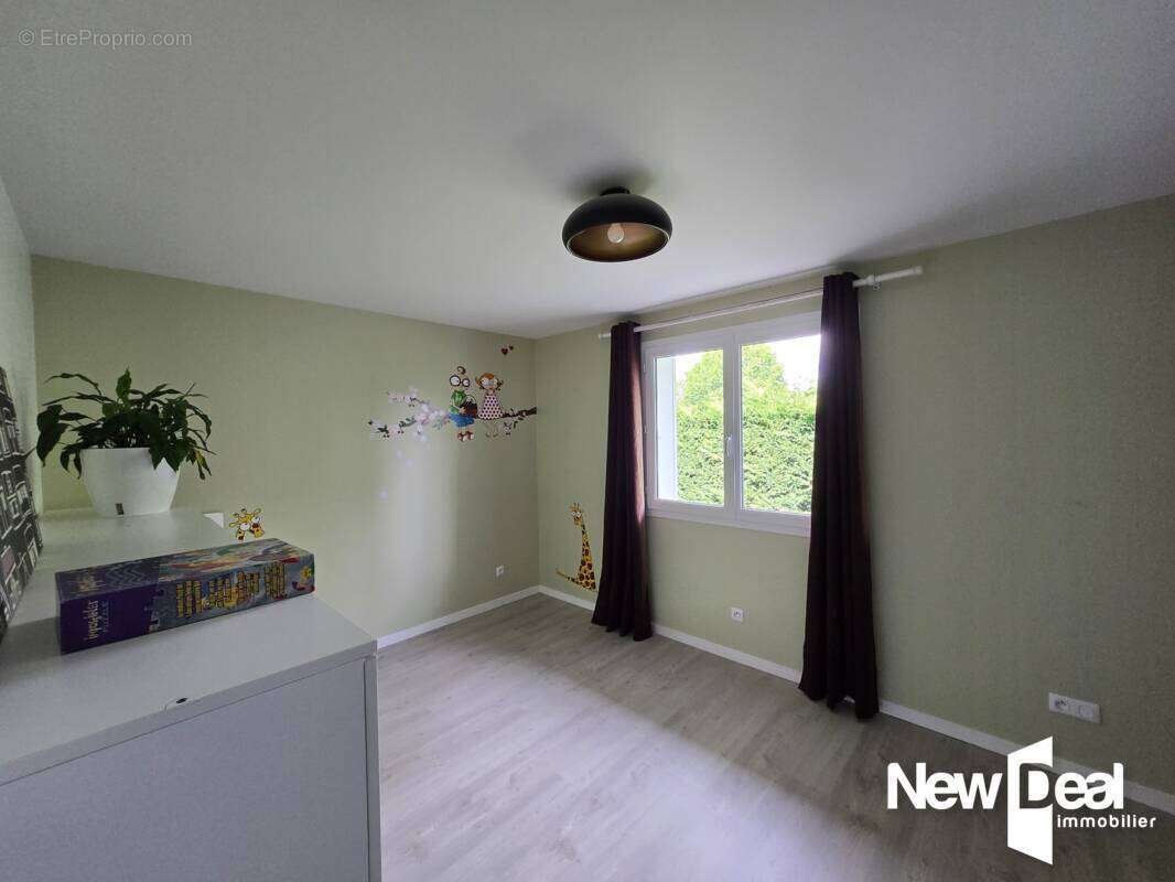 Belle Maison / 200 m² / Vinzier - photo 11
