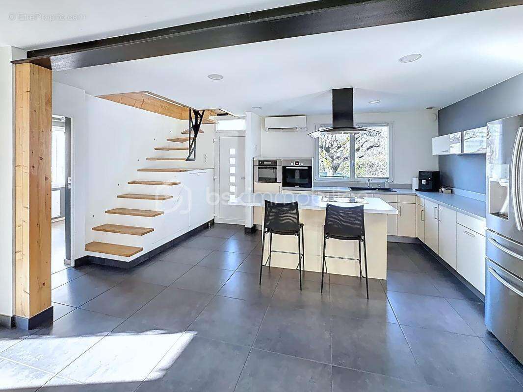 Maison à LE CHAMP-PRES-FROGES