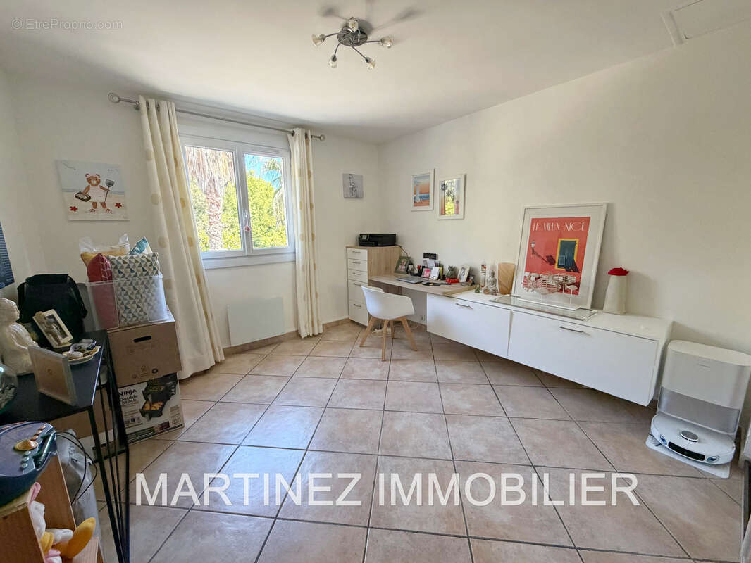 Maison à CAGNES-SUR-MER